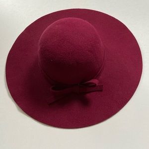 Fashionable Floppy Hat